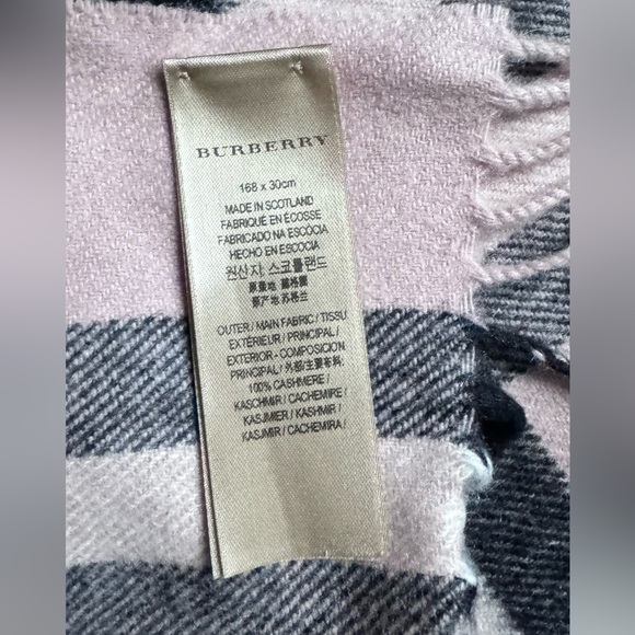 Burberry Pink Giant Check Cashmere Scarf - Picture 5 of 6